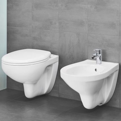 Унитаз GROHE Bau Ceramic подвесной безободковый с сиденьем (с микролифтом), альпин-белый (39351000)