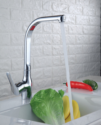 Смеситель для кухни Rossinka V35-23